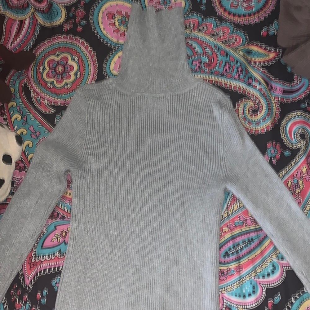 Grey turtleneck